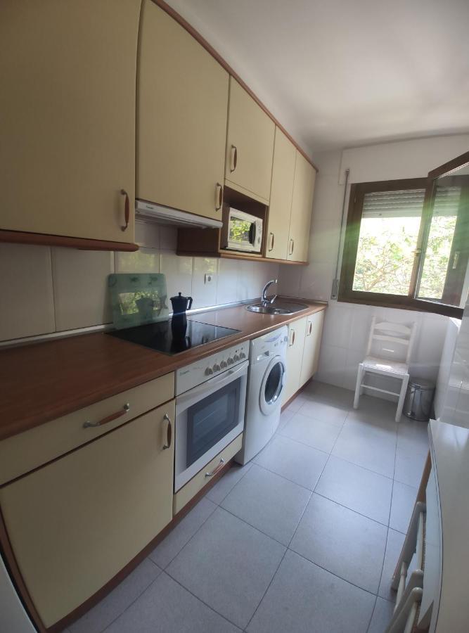 Apartamento Isabella Apartment Jaca Exterior photo